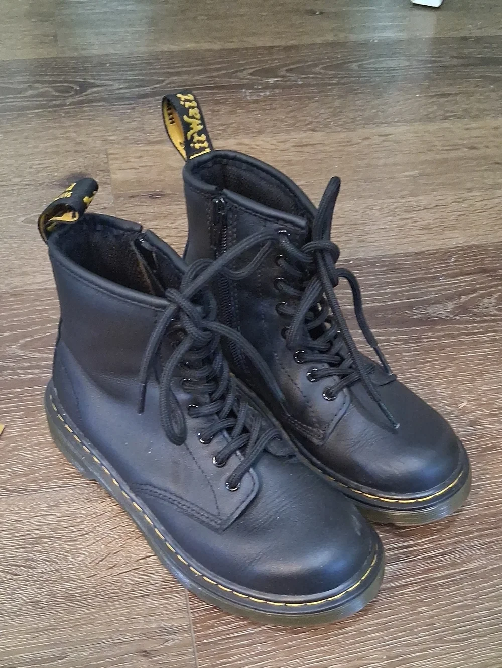 Dr. Martens Junior 1460 Softy Boots Size 1